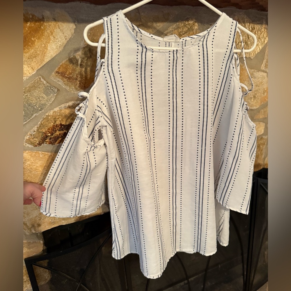 Blouse - Picture 2 of 2